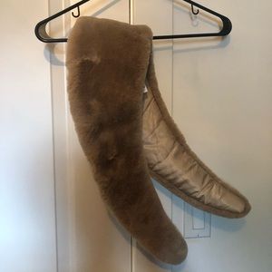 Aritzia Auxillary Faux fur wrap Camel New